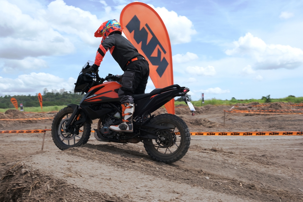 Insideracing Ktm Philippines Launches Ktm Riders Academy