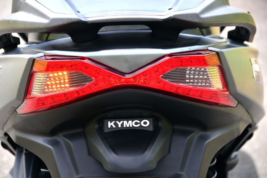 InsideRACING 2018 KYMCO Xtown 300i Touring Review Scoot A Worthy Upgrade