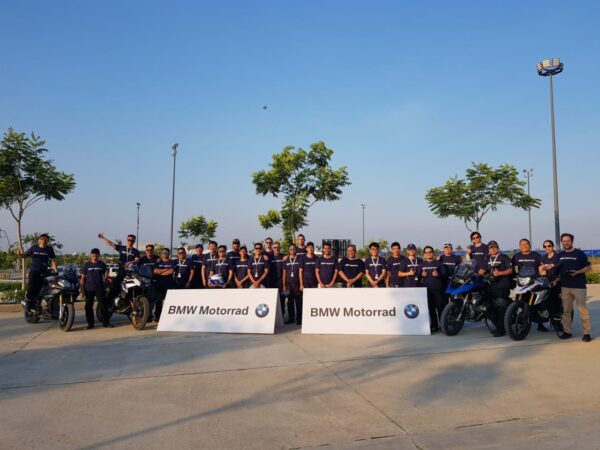 InsideRACING BMW Motorrad Certifies More PH Instructors