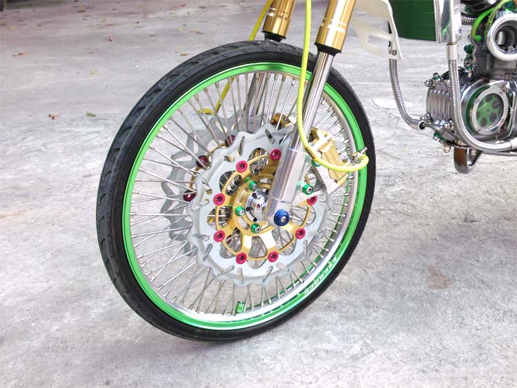 modified xrm 125 rs wheels mug