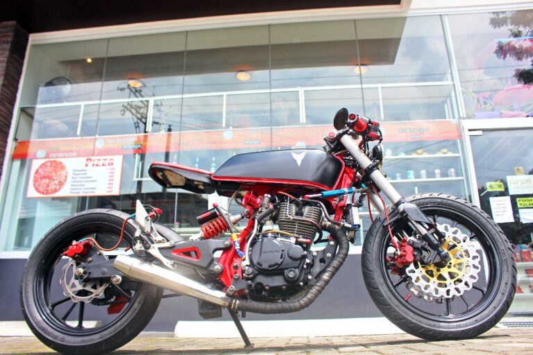 InsideRACING Motorstar MSX 150 Turned into a Café Racer