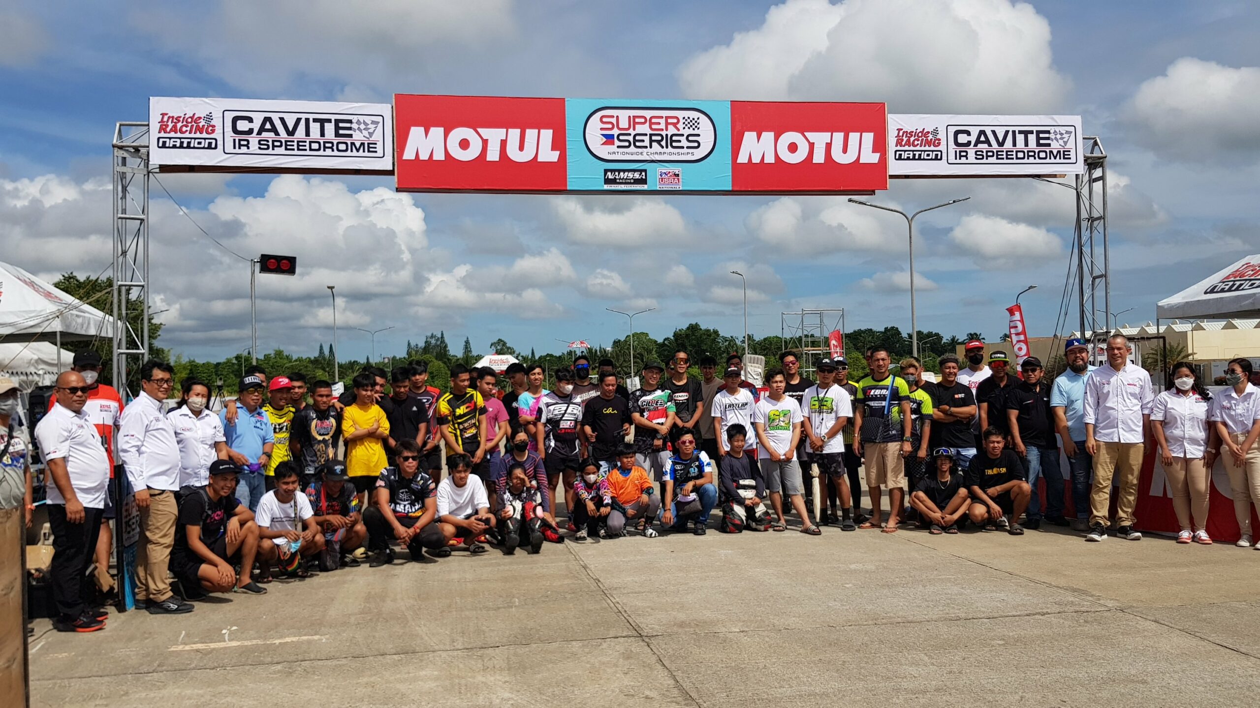InsideRACING Beast Tires wins Motul Super Maxi GP National with Esguerra!