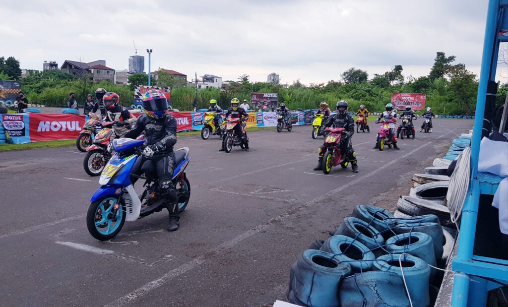InsideRACING Motul Cebu GP: Zeneos & Esguerra wins another National race