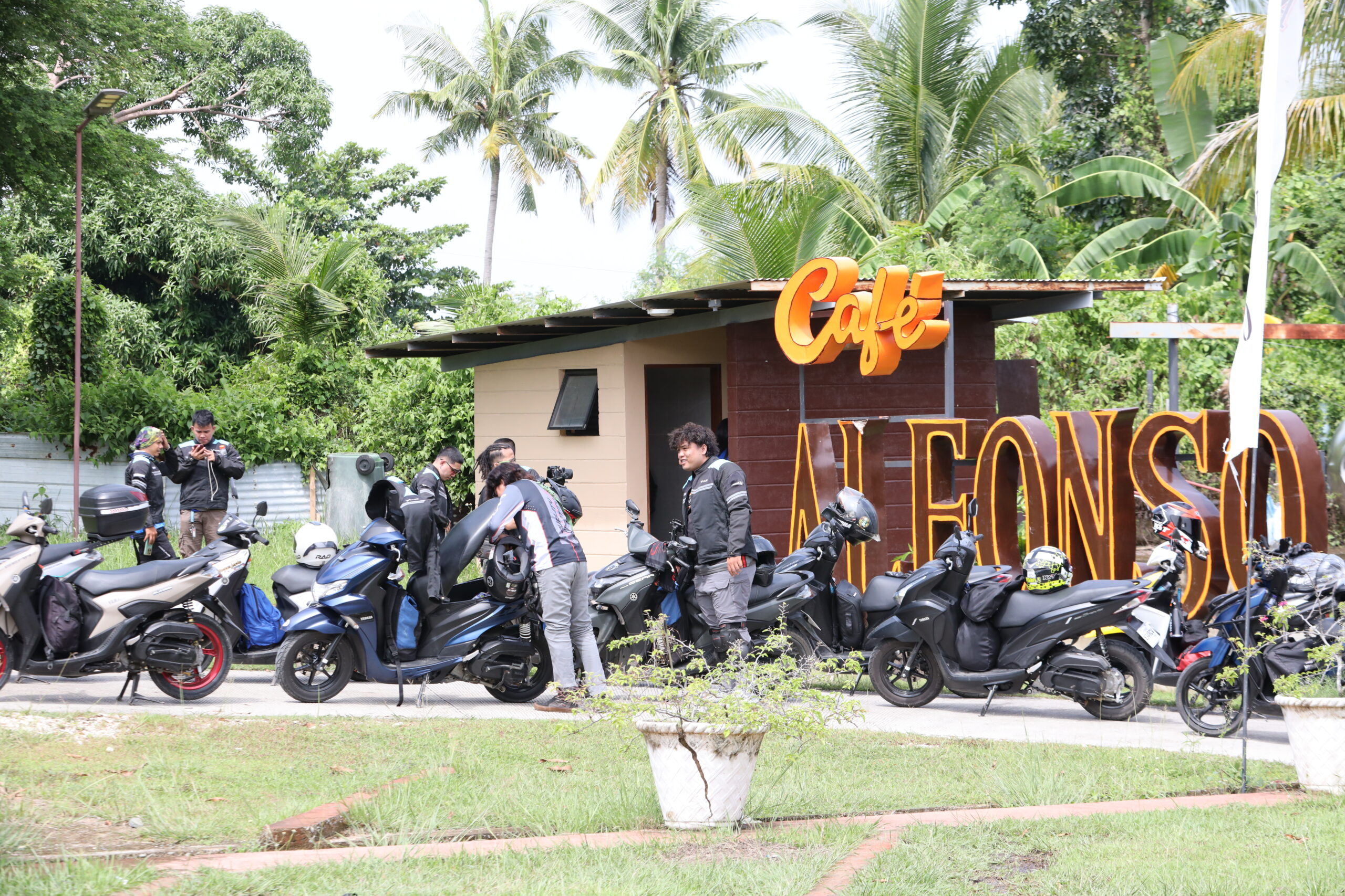 17 Team Mio Yclub Touring Visayas