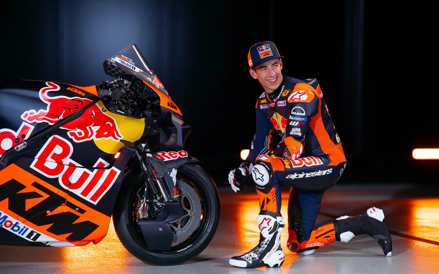 Acosta Ktm Rc16 Motogp Team Presentation 2025 27 