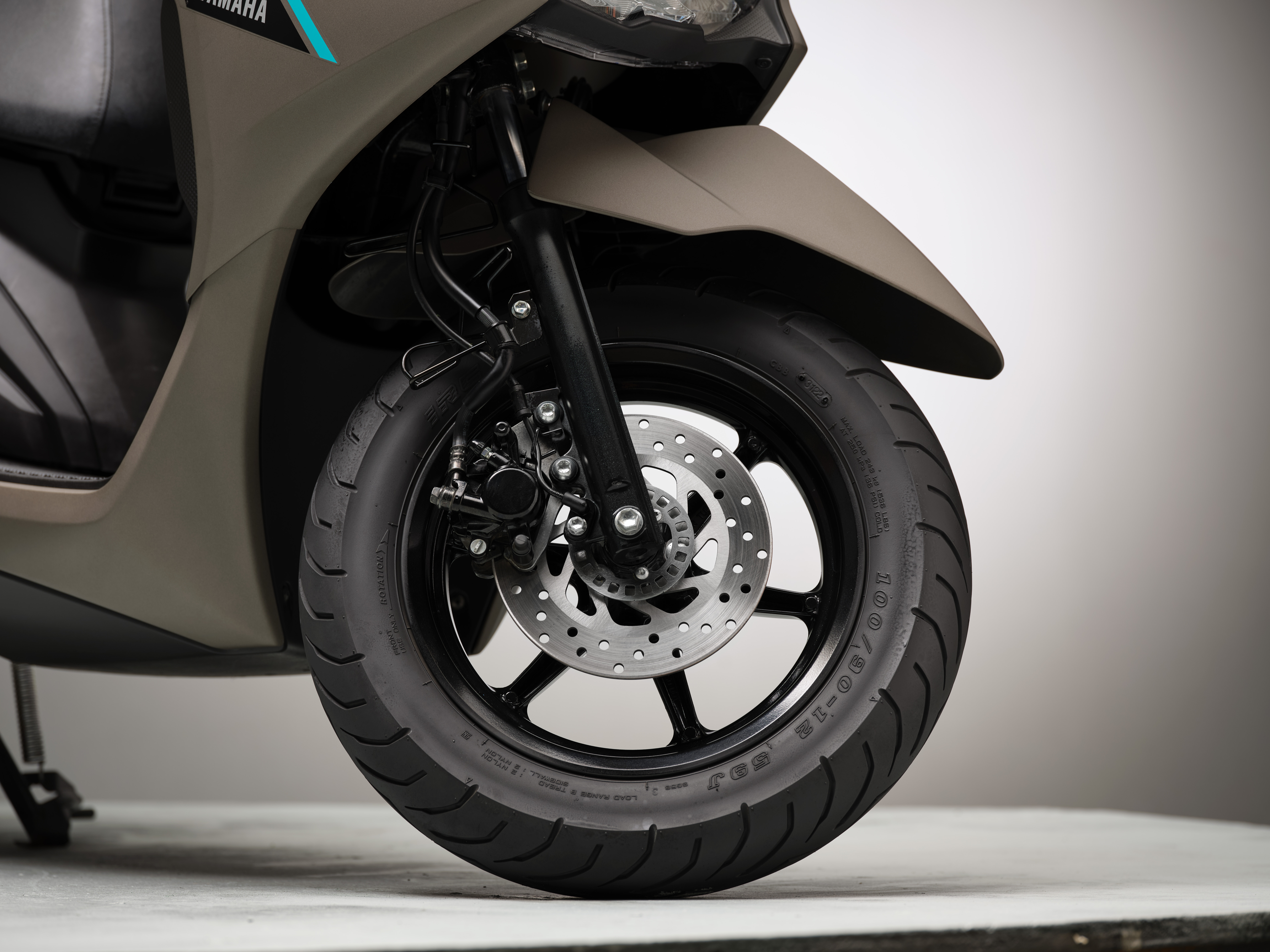 06 Mio Gravis Tubeless Tires Front