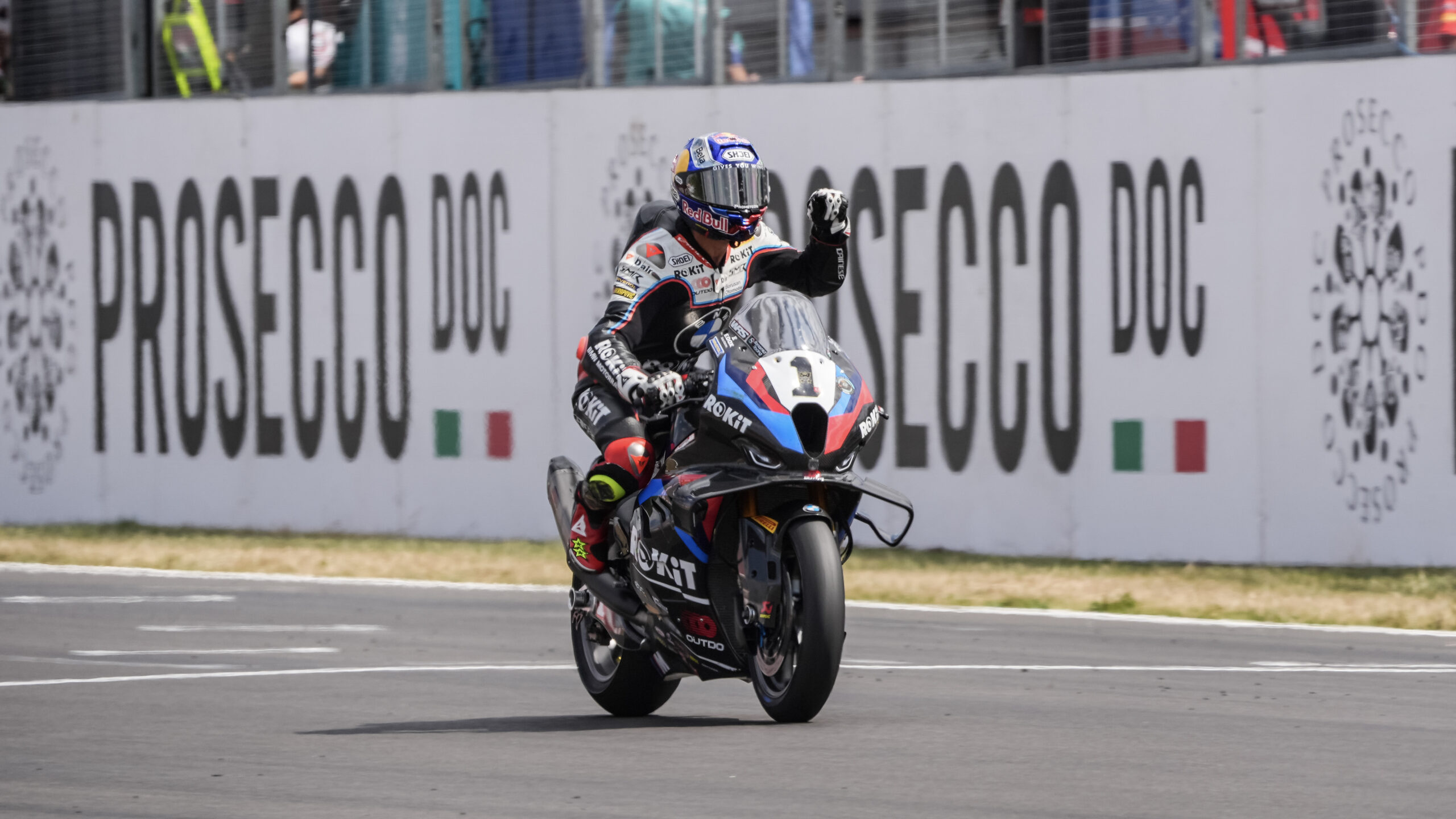 55458 R7 Jdr Wsbk Action
