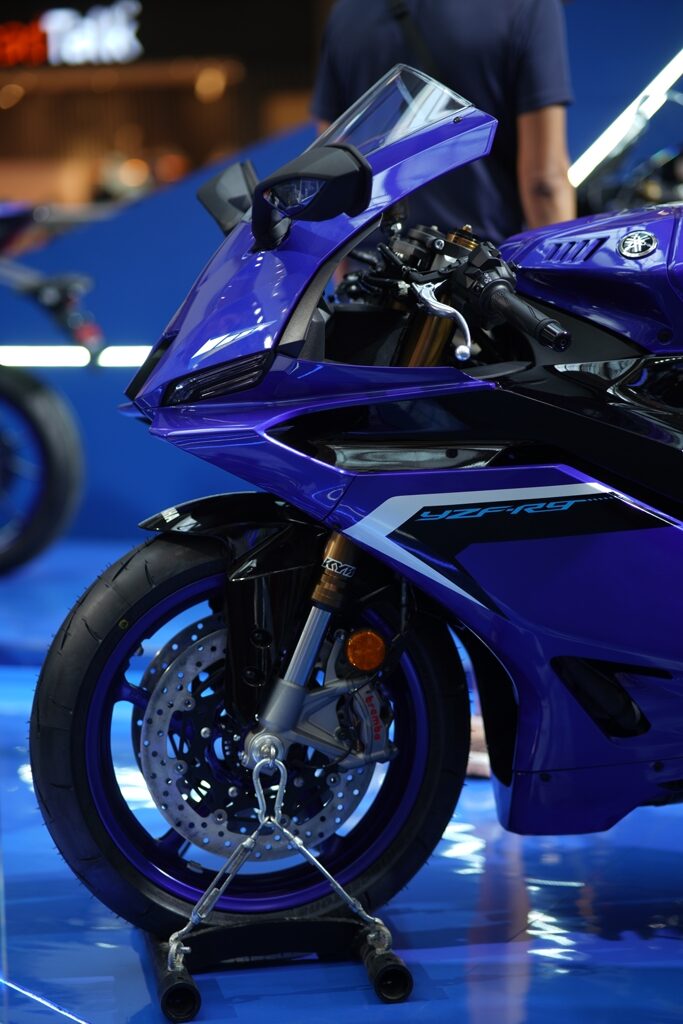 03 Sport Machine Night