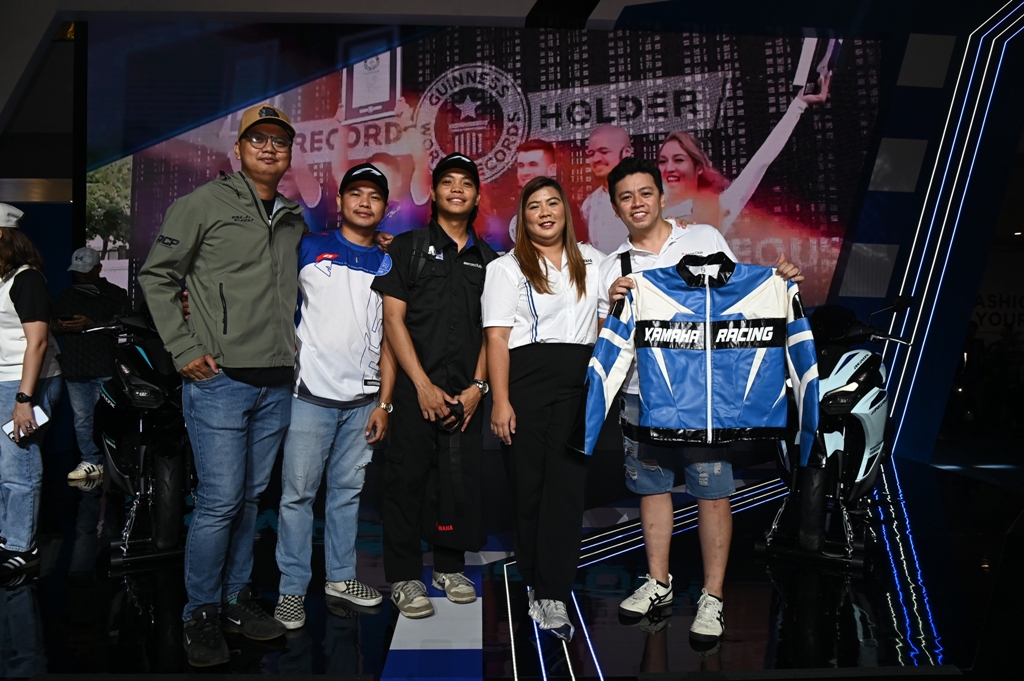 15 Motorshow Post