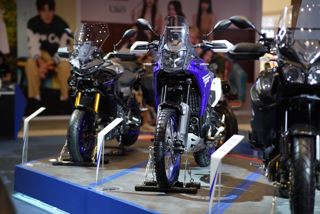 18 Motorshow Post