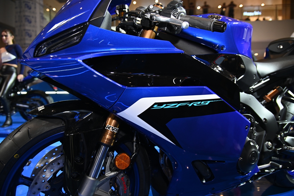 18 Sport Machine Night