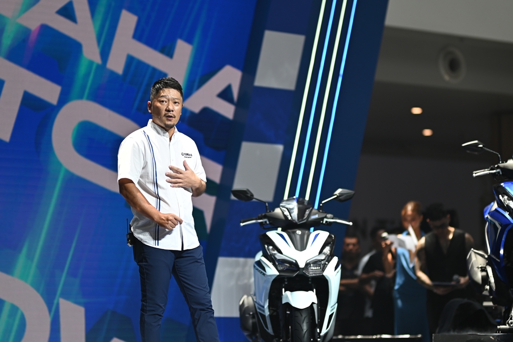 23 Motorshow Post