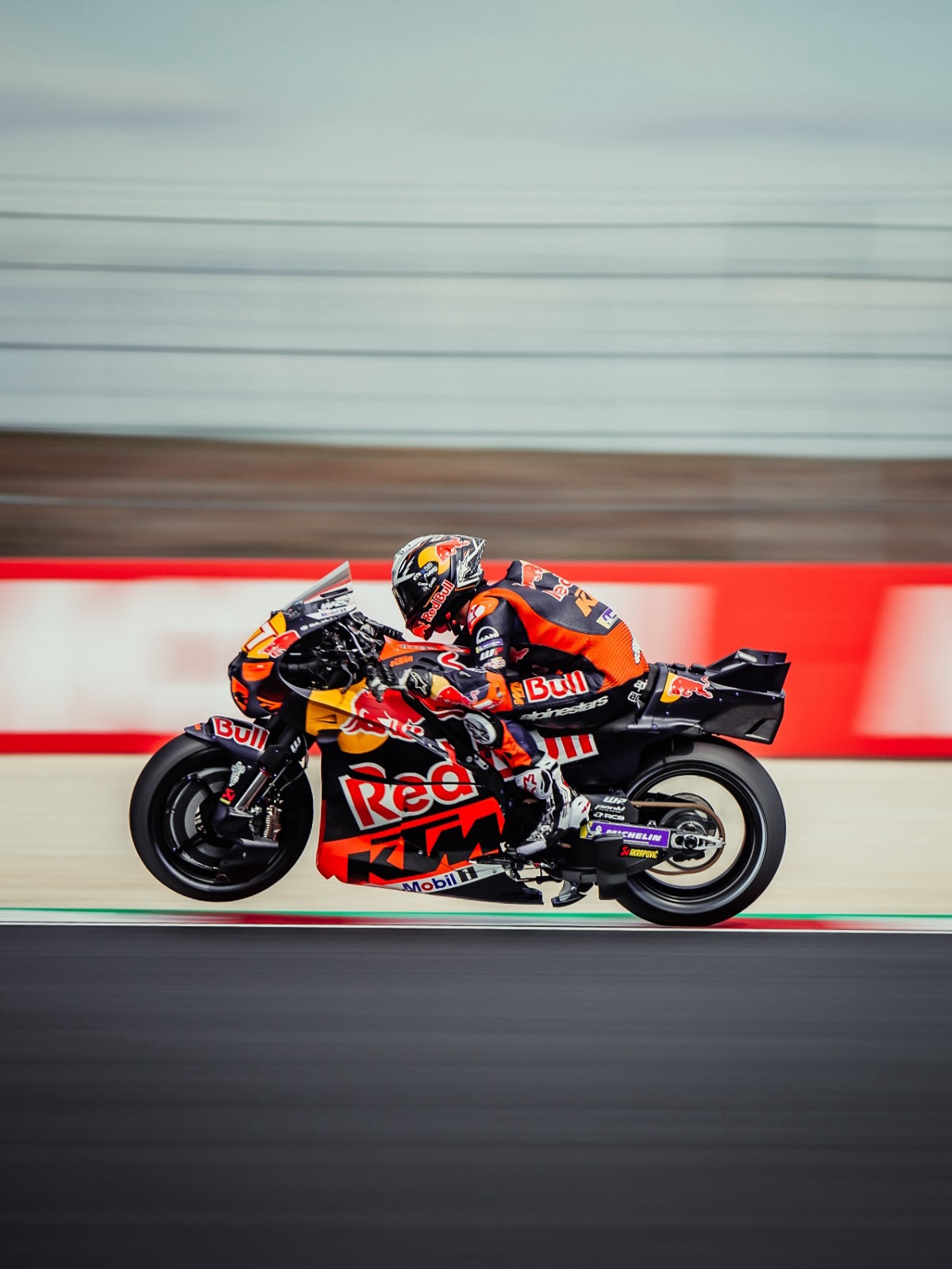 537370655 18354155941085531 8097203355247999357 N