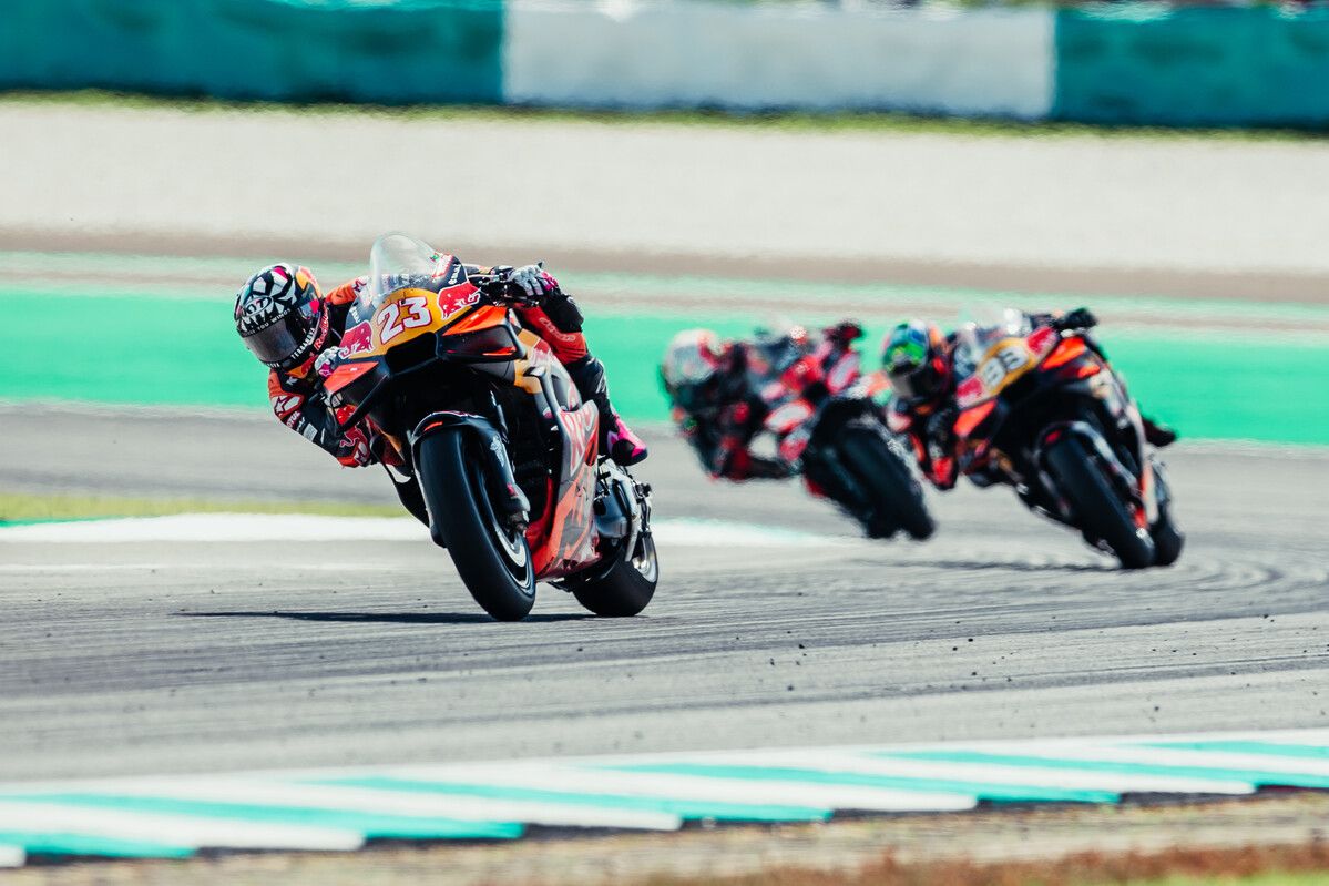 723364 Enea Bastianini Red Bull Ktm Tech3 Motogp Rc16 Sepang International Circuit Mys 26 10 2025 8 20th Rnd