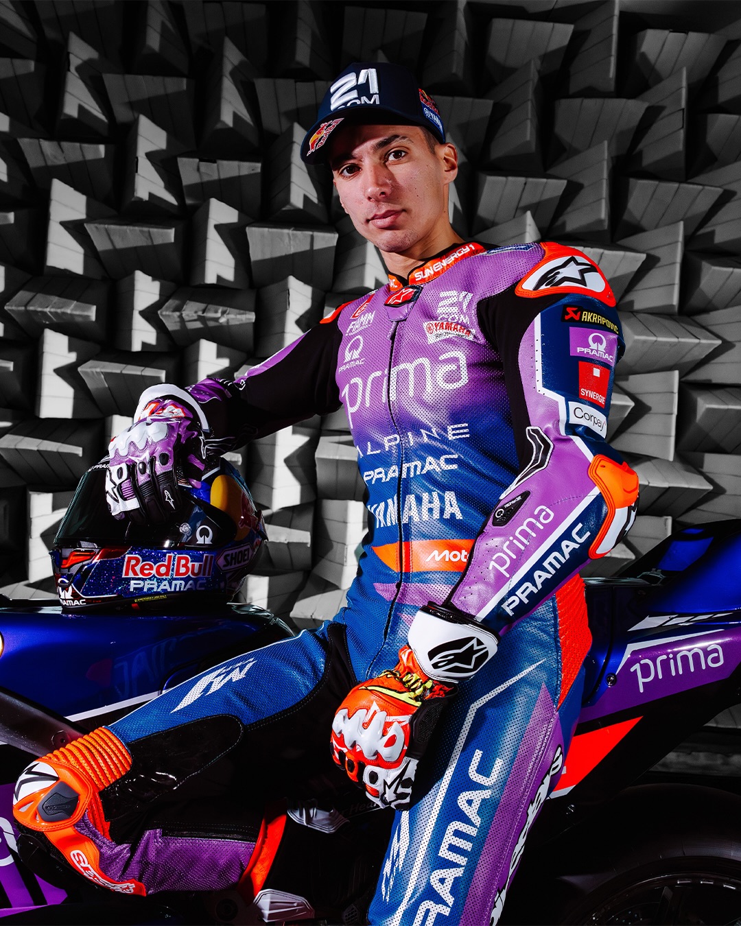 615854932 18555624268002706 6091647726055611810 N