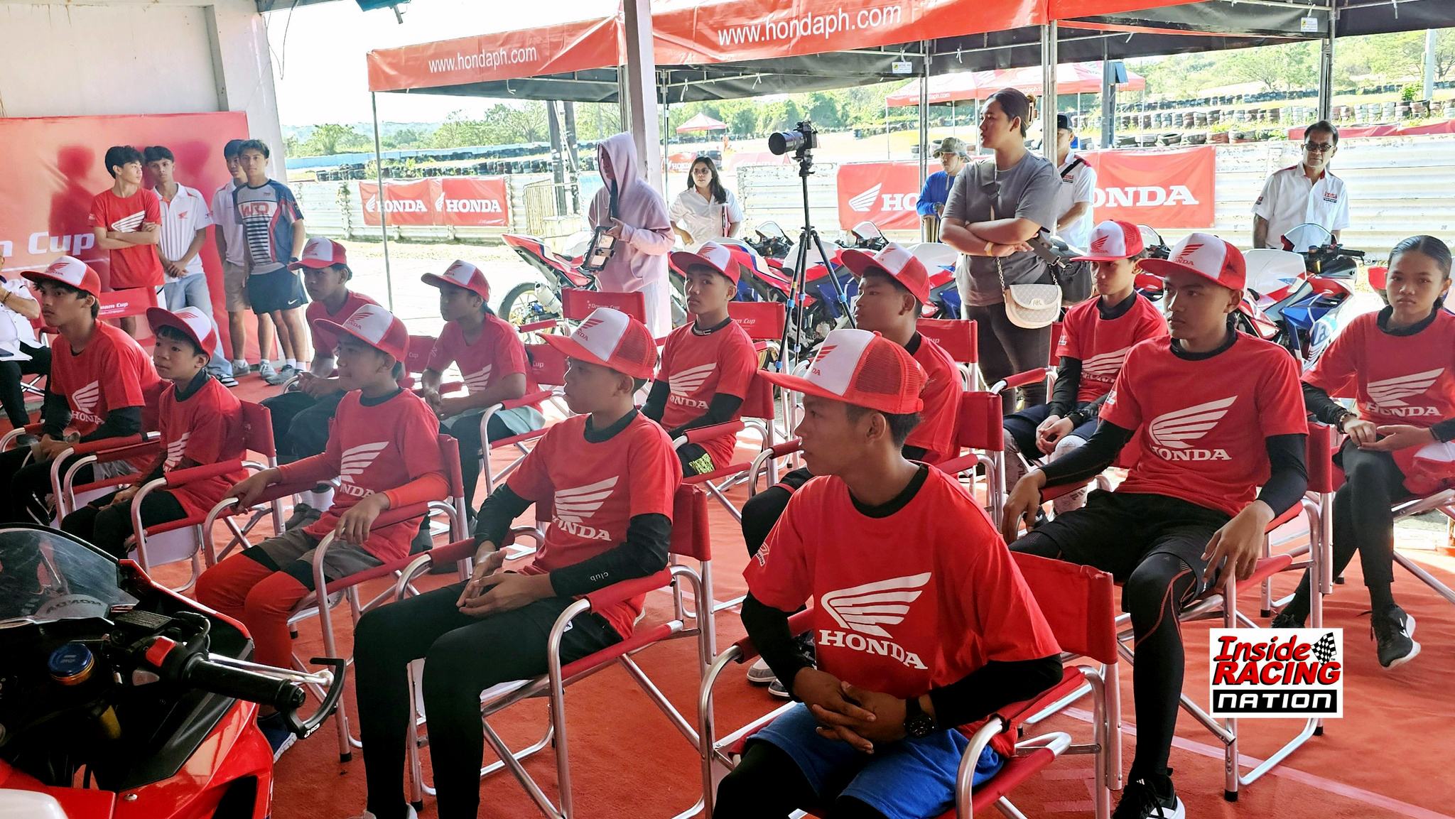 641251643 1324945063001954 1252233511987763955 N