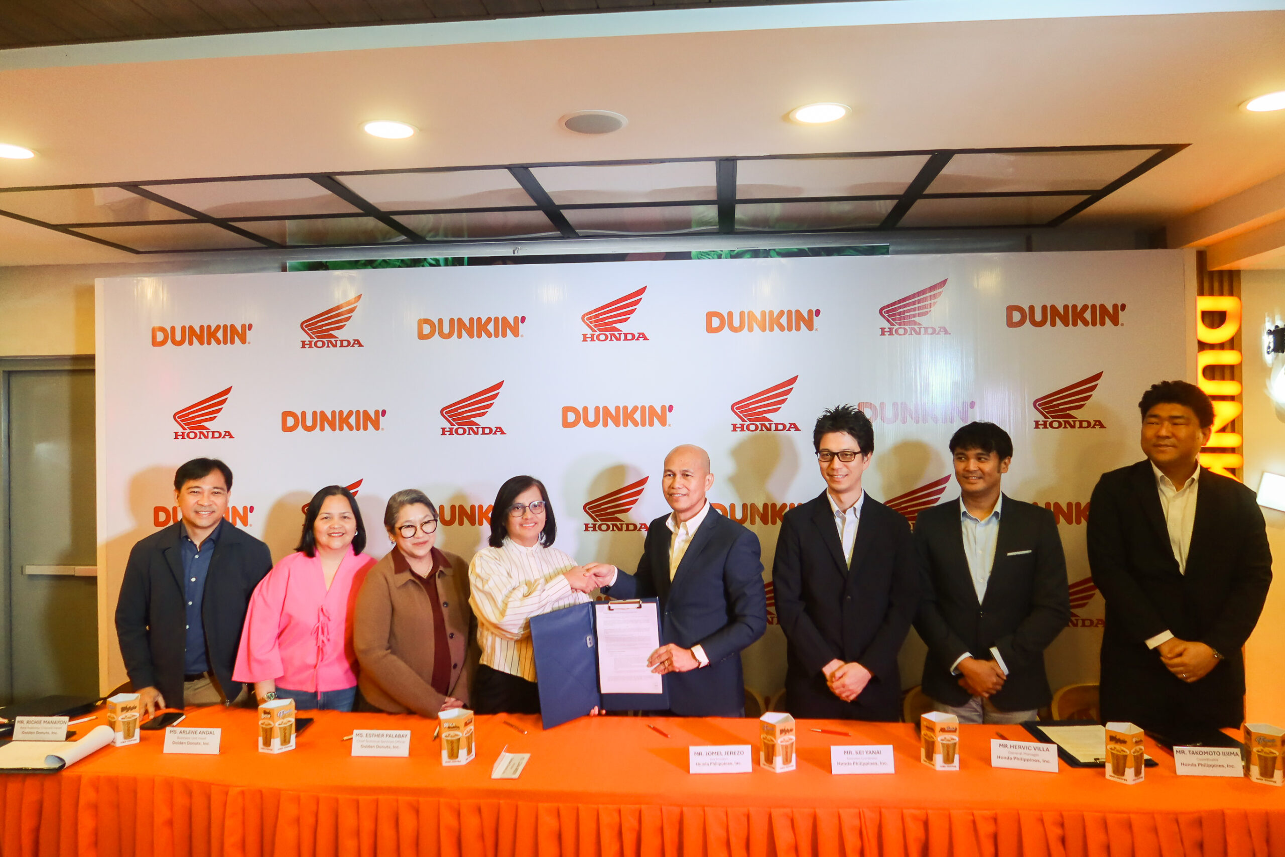 Hondaxdunkin (2)