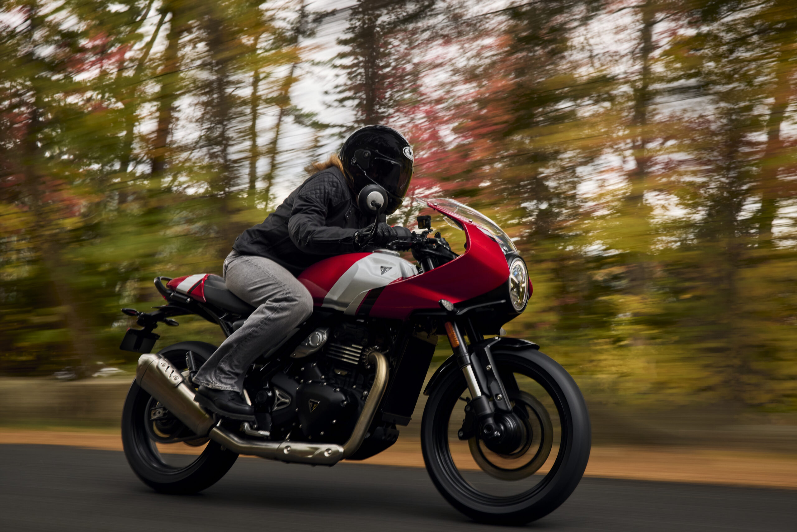 Thruxton 400 Oe My26 05291 Jp