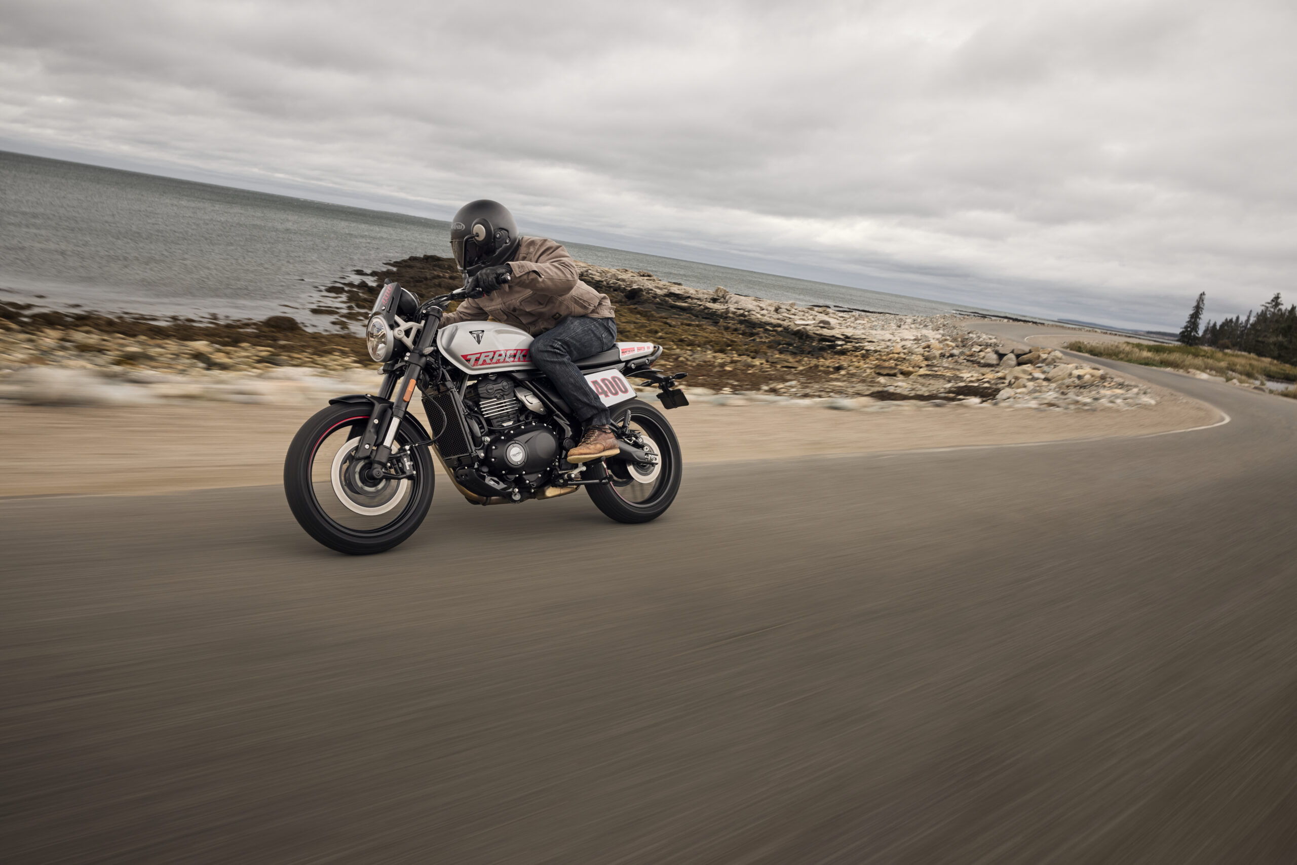 Tracker 400 Oe My26 08345 Jp